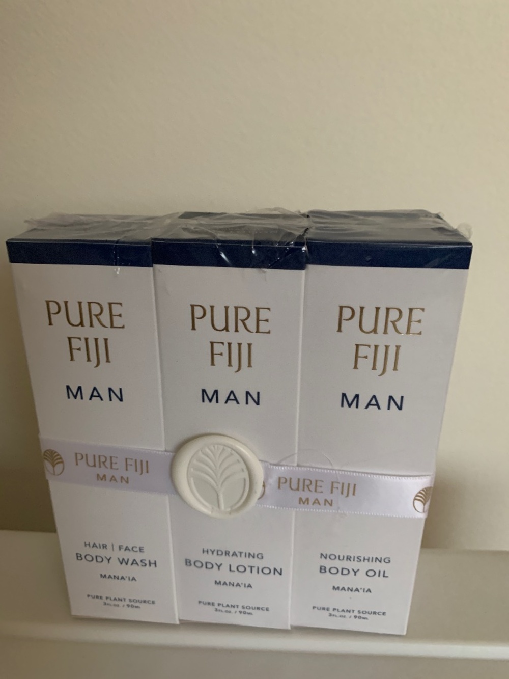 PURE FIJI MAN    NWT  BODY CARE TRIO